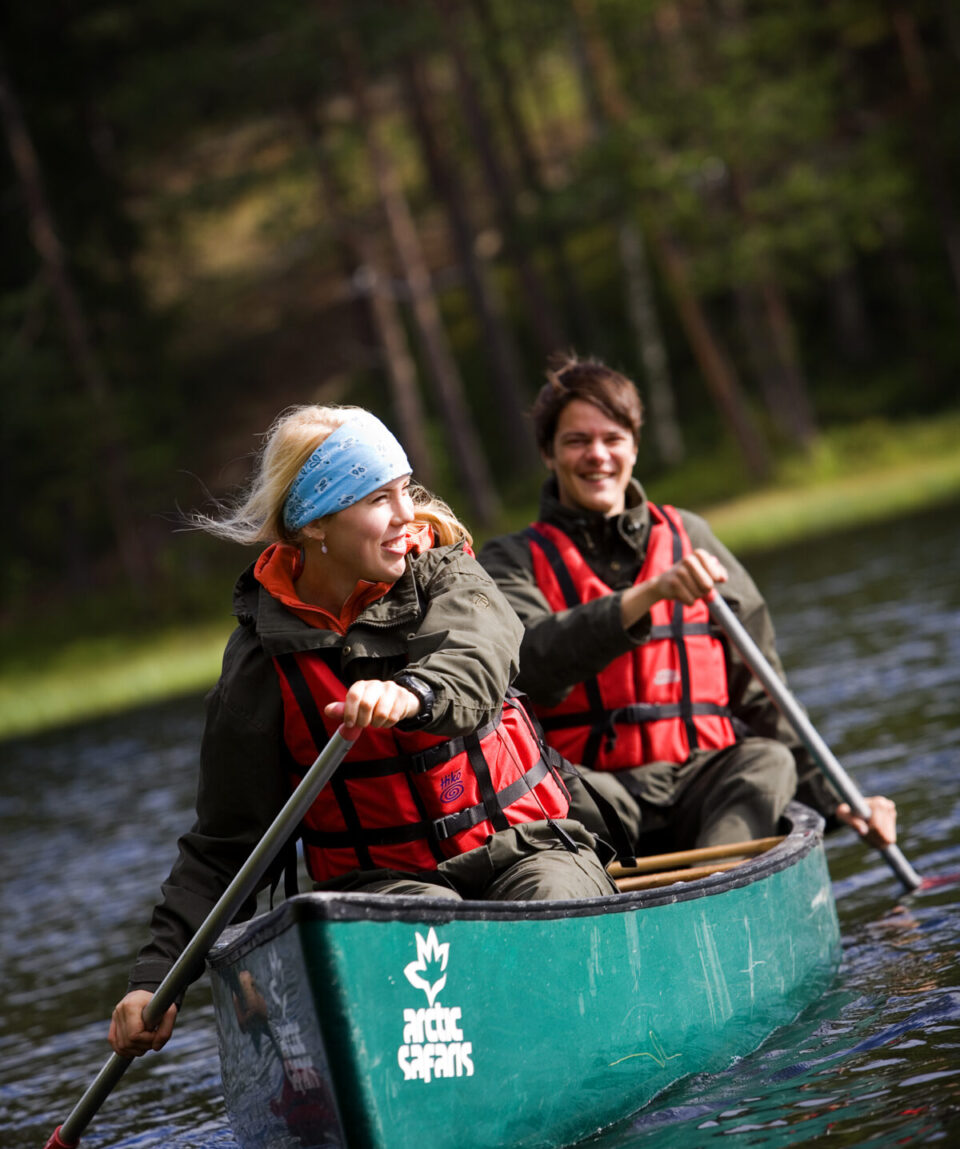 canoeing-lapland-safaris-rovaniemi-1