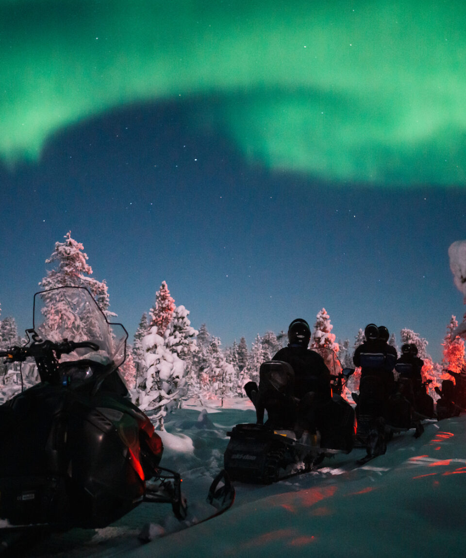 Northern-Lights-By-Snowmobile-3