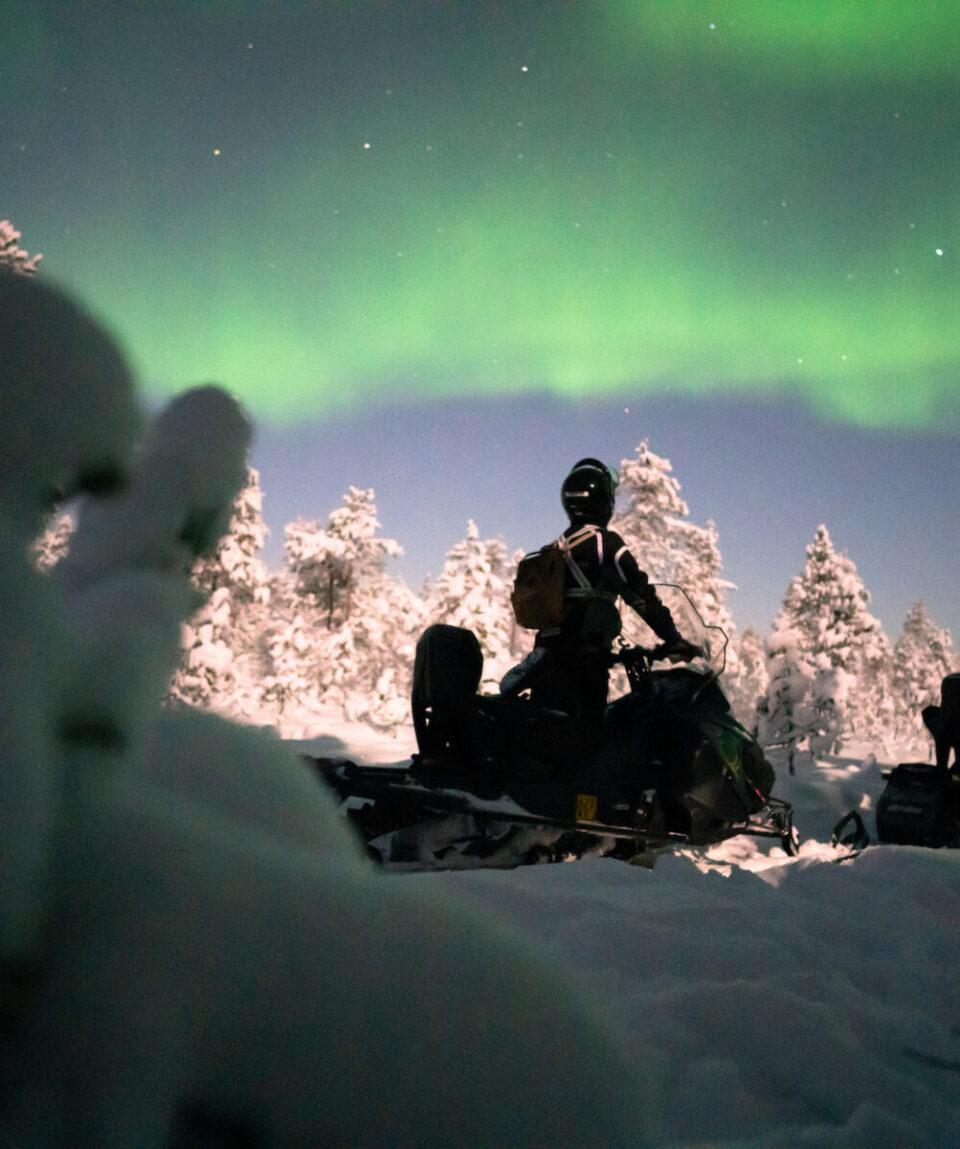 Northern-Lights-Snowmobile-Levi2
